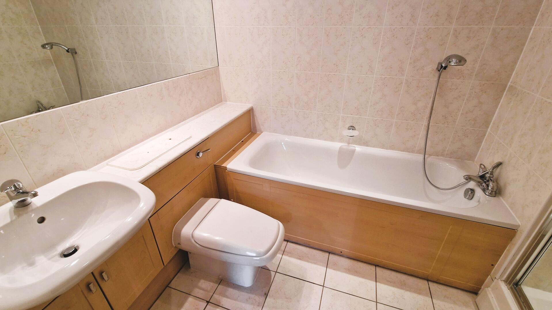 Imperial Point, 501 Salford Quays Salford Manchester